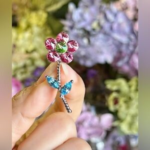 Rhinestone Flower Brooch